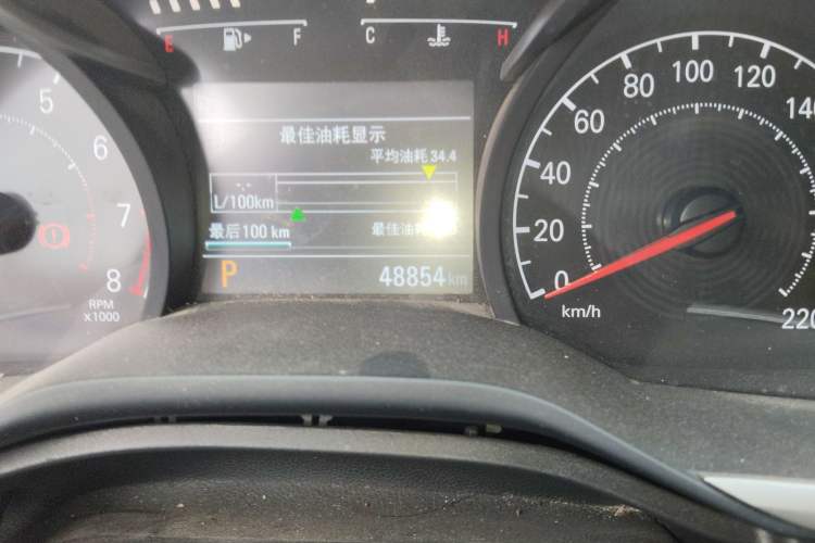 Used Chevrolet Monza 2020 320 Automatic Enjoyment Edition Odometer Close Up