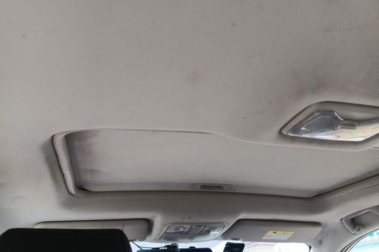 Used CHANGAN CS35 2016 1.6L Manual Luxury Model China IV Standard Headliner