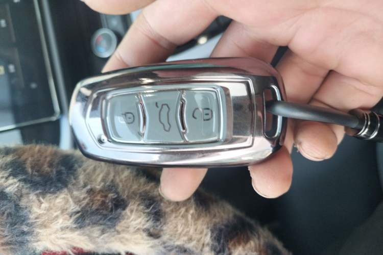 Used Geely Auto Emgrand X7 Sport 2021 Million Edition 1.8TD DCT Two-Wheel Drive Comfort Model
