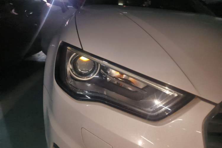 Used Audi A3 2016 Limousine 35 TFSI Prestige Edition Right Front Headlight