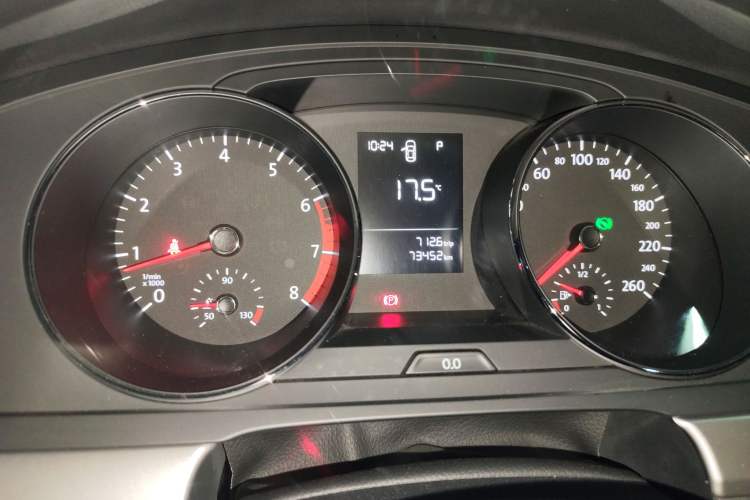 Used Volkswagen Lamando 2015 230TSI DSG Fashion Edition Instrument Cluster