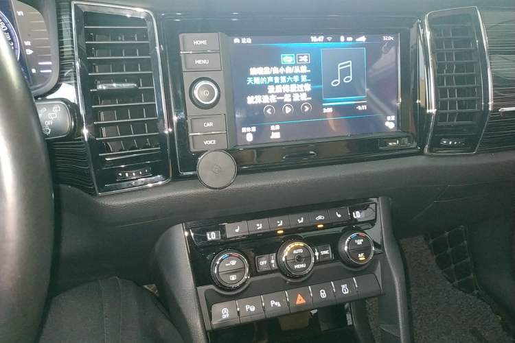 Used Skoda Kodiaq GT 2019 TSI330 Two-Wheel-Drive Luxury Edition China VI Standard Audio And AC Panel