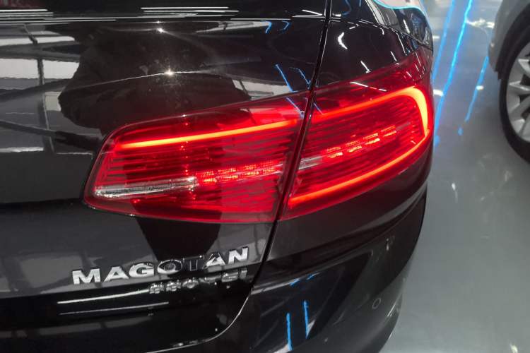 Used Volkswagen Magotan 2019 330TSI DSG Luxury Version China VI Standard