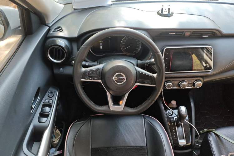 Used Nissan Kicks 2020 1.5L XV CVT Smart Connect Luxury Edition