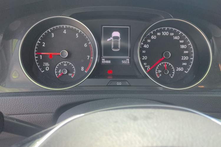 Used Volkswagen Golf 2018 230TSI Automatic Luxury Version
