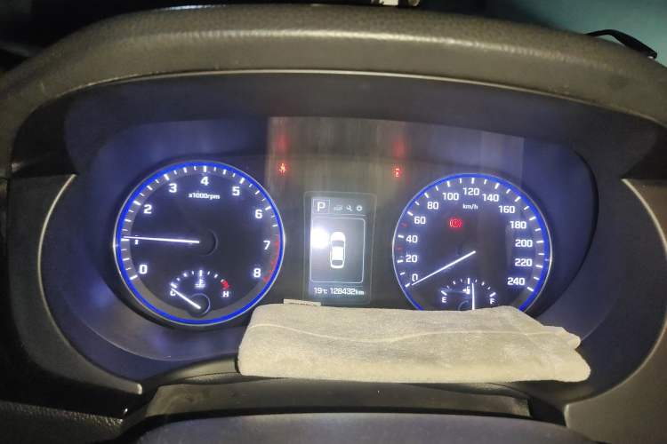 Used Hyundai Mistra 2016 1.8L Automatic Smart GLS Instrument Cluster