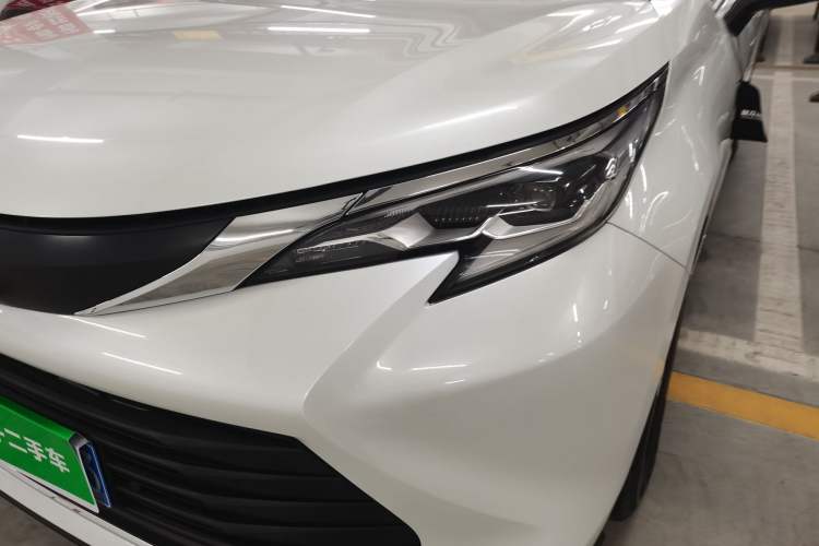 Used Toyota Sienna 2021 2.5L Hybrid Comfort Edition