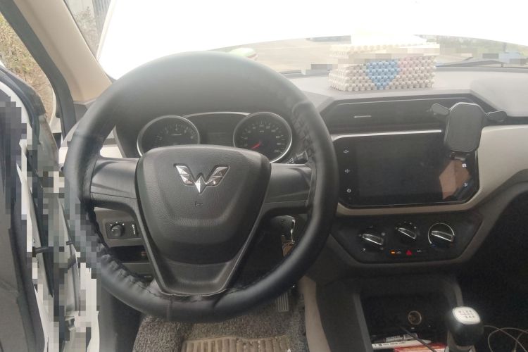 Used Wuling Hongguang 2019 1.5L S Comfort Edition China VI LAR