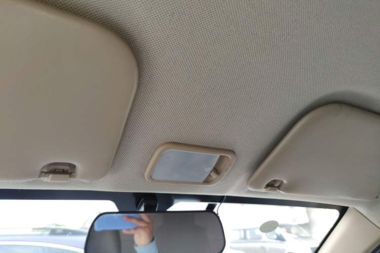 Used Wuling Hongguang V 2022 1.5L Jingqu Version Hydraulic Power Steering LAR