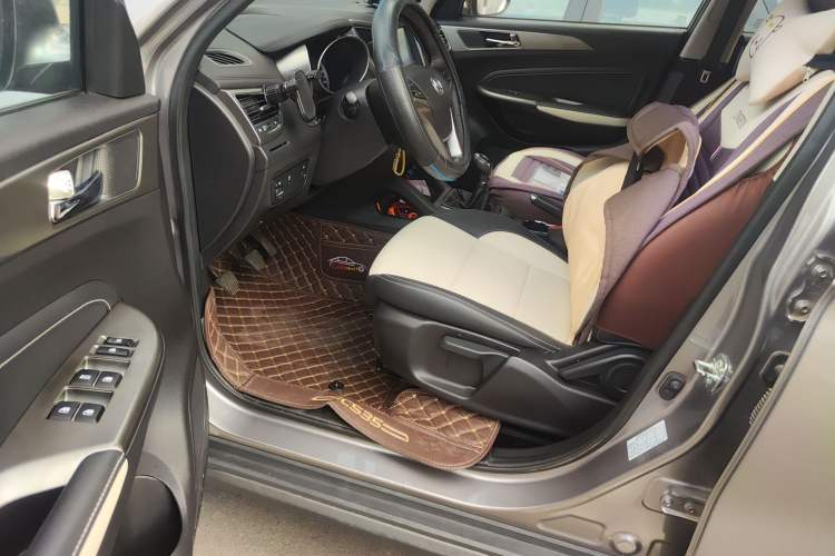 Used CHANGAN CS35 2017 1.6L Manual Luxury Model