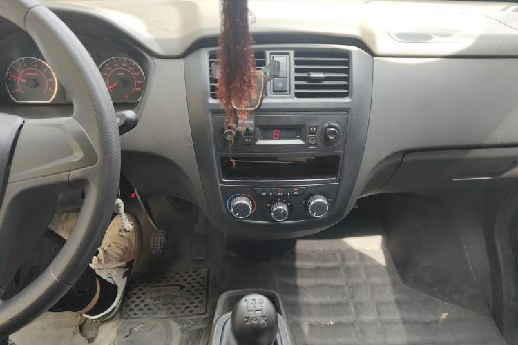 Used Wuling Rongguang S 2023 1.5L Basic Enclosed-Window Vehicle 2 Seats