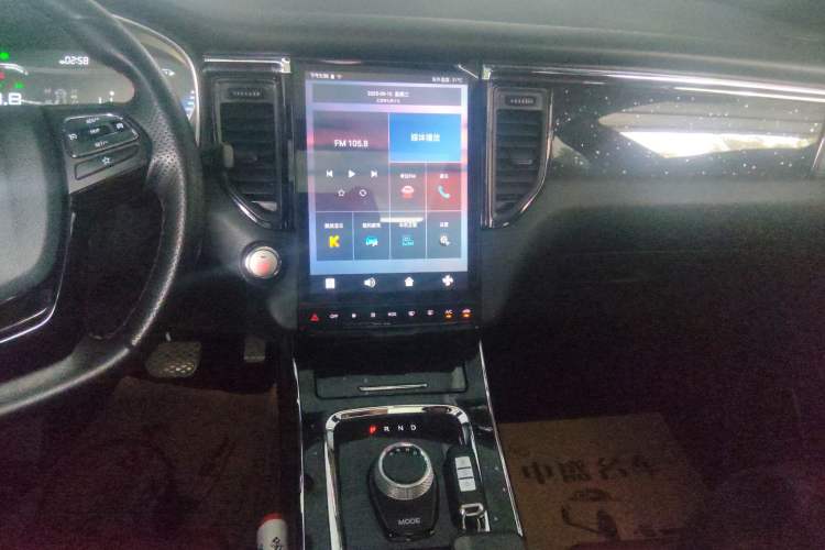 Used SWM G05 2022 PRO 1.5T DCT Luxury Model 7 Seats