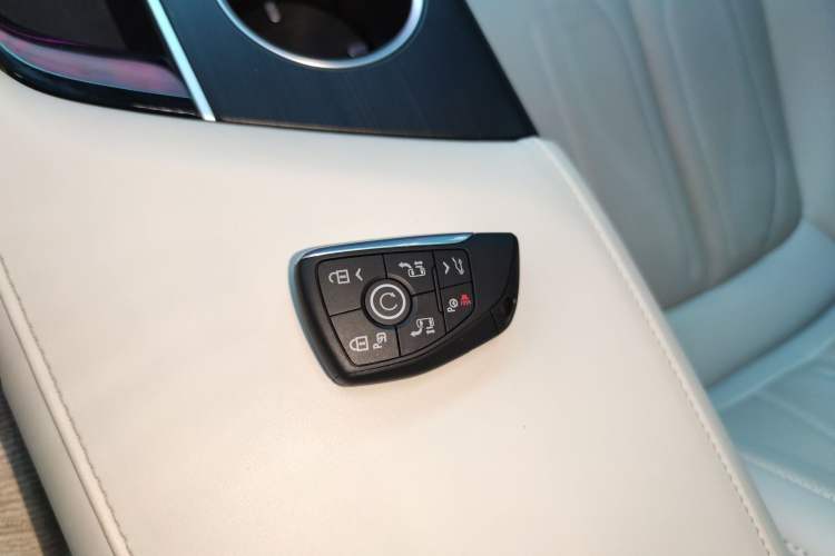 Used Buick GL8 New Energy 2024 Lu Zun Luxury Edition 6-Seater Vehicle Key