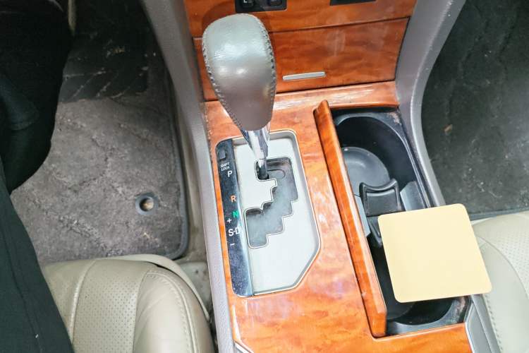 Used Toyota Camry 2008 240G Luxury Edition Gear Lever