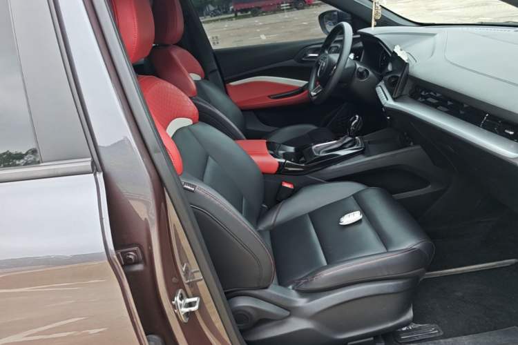 Used MG 5 2023 180 DVVT CVT Luxury Edition
