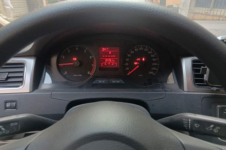 Used Volkswagen Santana 2015 1.4L Manual Comfort Edition
