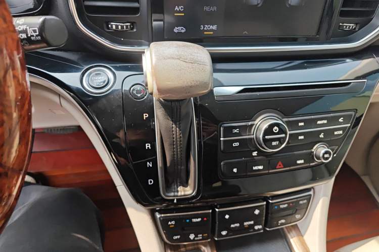 Used GAC Trumpchi M8 2018 320T Luxury Edition