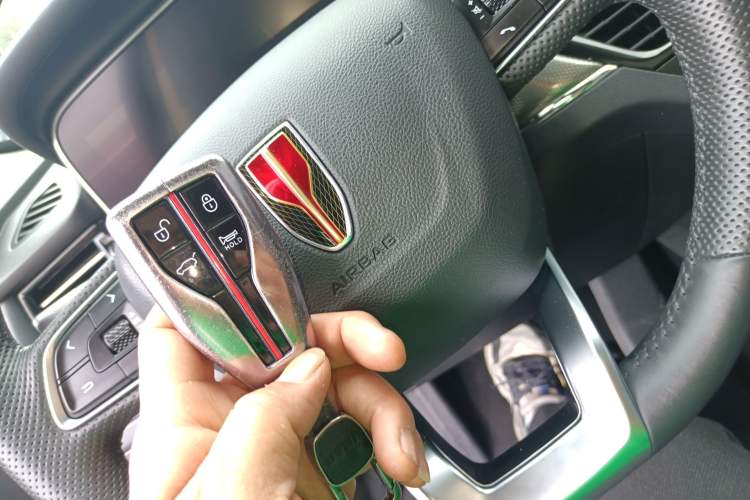 Used Hongqi HS5 2022 Revised Version 2.0T Smart Connect Flagship Edition Interior 1