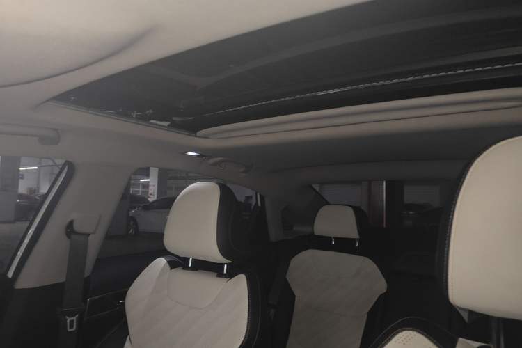 Used Geely Auto Emgrand L 2022 1.4T CVT Flagship Edition