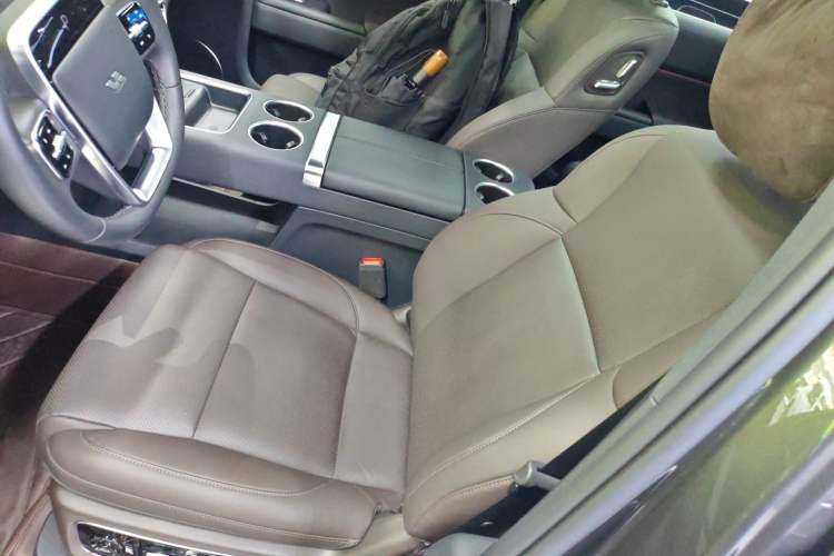 Used Li Auto L8 2023 Pro Model
