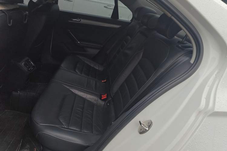 Used Volkswagen Lamando 2015 280TSI DSG Comfort Edition