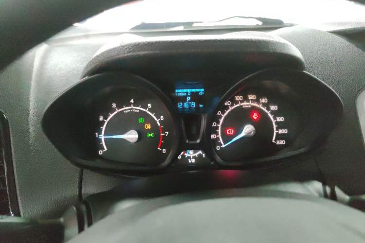 Used Ford EcoSport 2013 1.5L Automatic Fashion Model