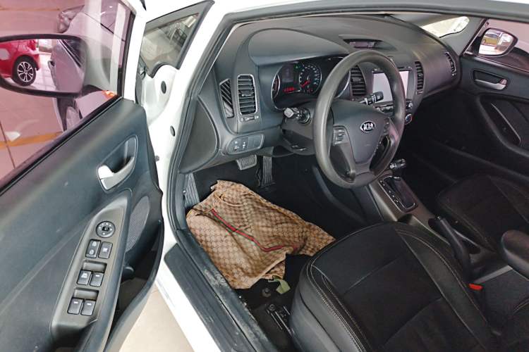 Used Kia K3 2015 1.6L Automatic GL
