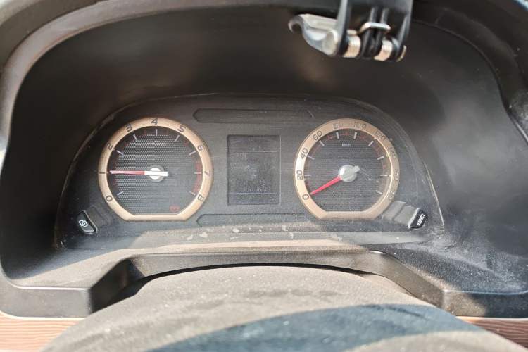 Used FORTHING Lingzhi 2019 Facelifted M5L 1.6L 7-Seater Base Model China VI Standard Instrument Cluster