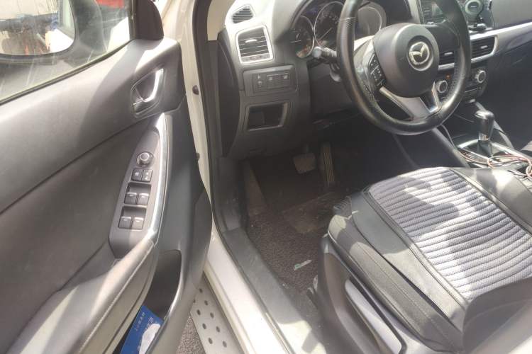 Used Mazda CX-5 2015 2.0L Automatic Two-Wheel Drive Urban Version Driver Seat