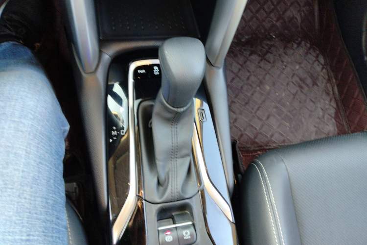 Used Toyota FRONTLANDER 2022 2.0L CVT Luxury PLUS Edition