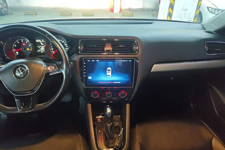 Used Volkswagen Sagitar 2017 1.6L Automatic Comfort Model
