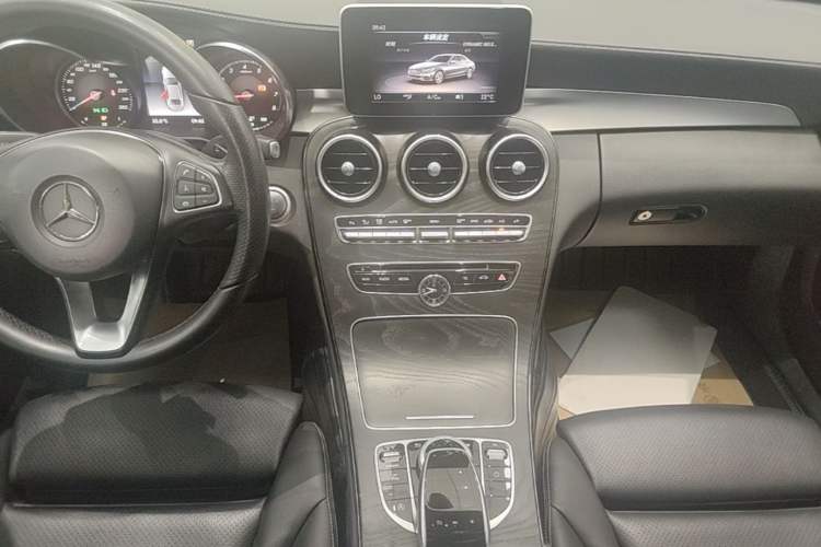 Used Mercedes-Benz C-Class 2018 C 180 L Fashion Edition Sport Version
