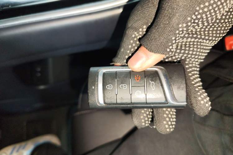 Used GAC Trumpchi M8 2021 Revised Version Lingxiu Series 390T Luxury Edition Vehicle Key