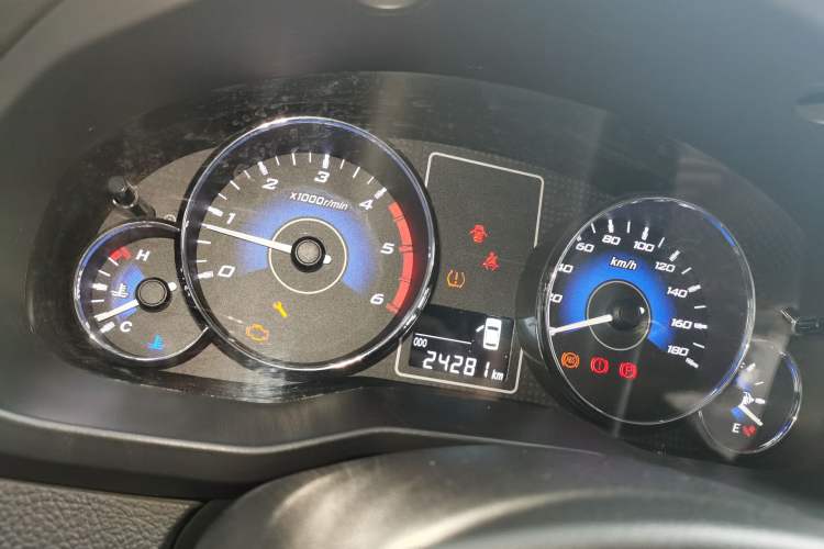 Used Zxauto Grandtiger 2018 2.5T Diesel China V-Standard 4x4 Elite Version Mid-Size XD25T5
