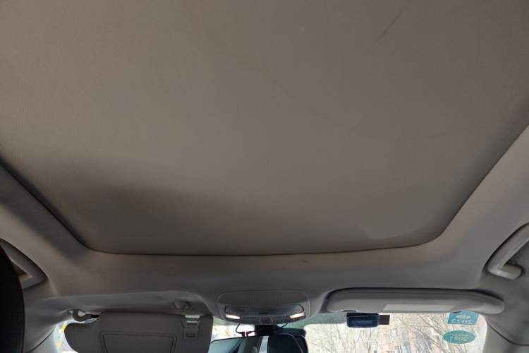 Used Ford Edge 2015 2.0T GTDi Two-Wheel-Drive High-Line Version