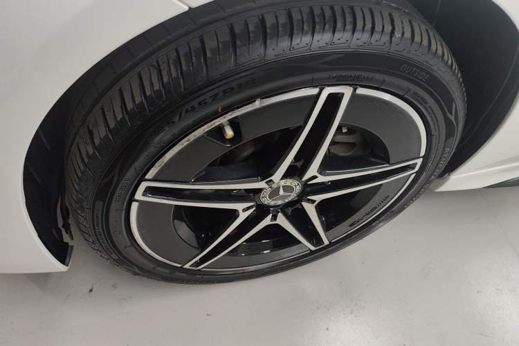 Used Mercedes-Benz C-Class 2023 Second Facelift C 260 L Starry Night Sports Edition Exterior 4