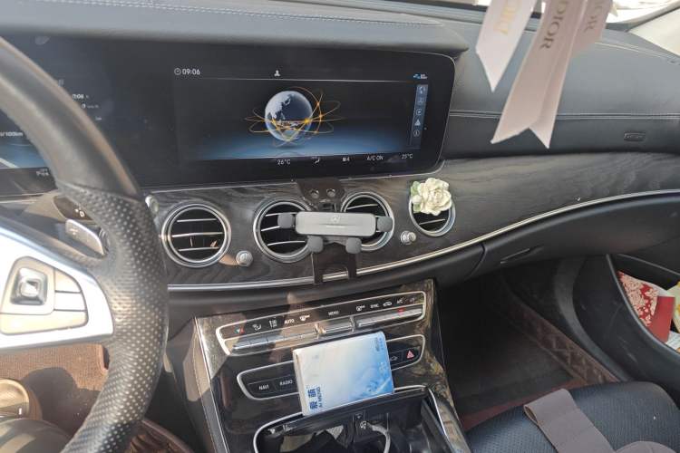 Used Mercedes-Benz E-Class 2016 E 200 L Audio And AC Panel