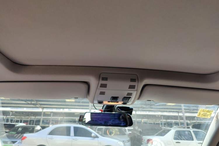 Used BMW X1 2014 sDrive18i Leading Model Headliner