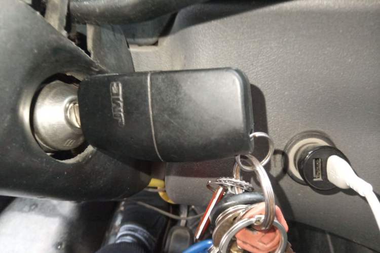 Used JMC Transit 2017 2.8T Commercial Version Short Wheelbase Mid-Roof 6/7/8-Seater JX493