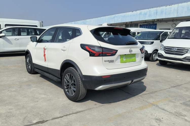 Used Nissan Qashqai 2025 Facelifted Honor 2.0L CVT XV Genuine Edition Exterior 2