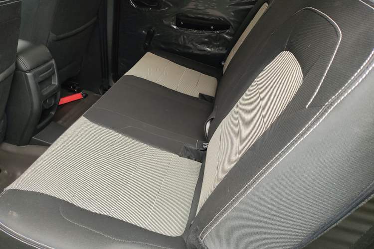 Used Wuling Hongguang 2021 1.5L S Base Version LAR Left Rear Seat
