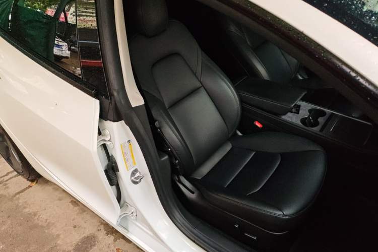 Used Tesla Model 3 2022 Rear-Wheel-Drive Version
