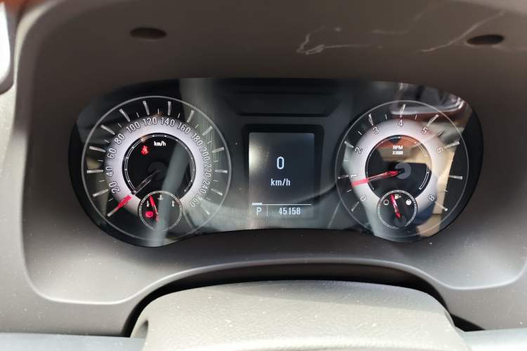 Used Roewe 950 2012 2.0L Elegant Edition
