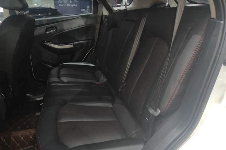 Used Venucia T70 2019 2.0L CVT Enjoy Edition China V Standard
