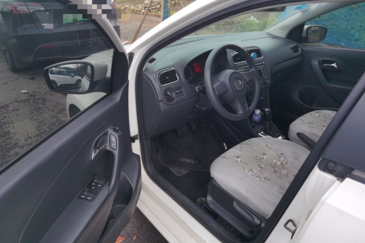 Used Volkswagen Polo 2013 1.6L Automatic Comfort Edition
