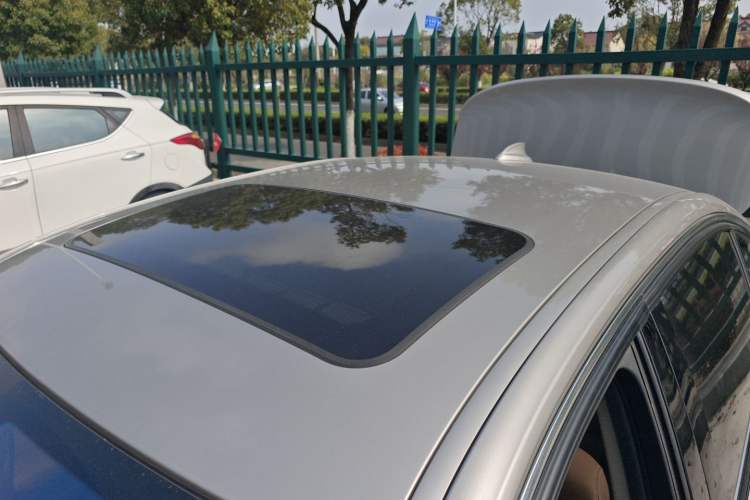 Used BMW 3 Series 2015 320Li Luxury Design Package Premium Edition