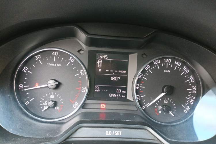 Used Skoda Octavia 2015 1.6L Manual Yijie Edition
