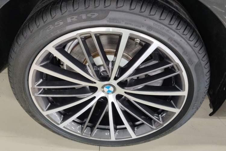 Used BMW 5 Series 2020 530Li Leading Model M Sport Package
