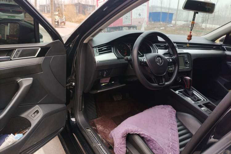 Used Volkswagen Magotan 2018 330TSI DSG Advanced Model Driver Seat