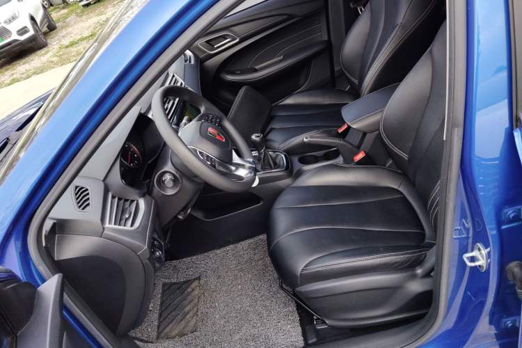 Used Roewe i5 2019 1.5L Manual 4G Connected Langyue Edition
